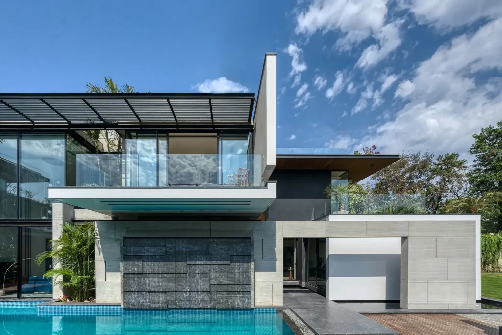 Traditional vs Modern Materials