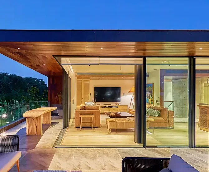 Monochrome House ALCOI Project