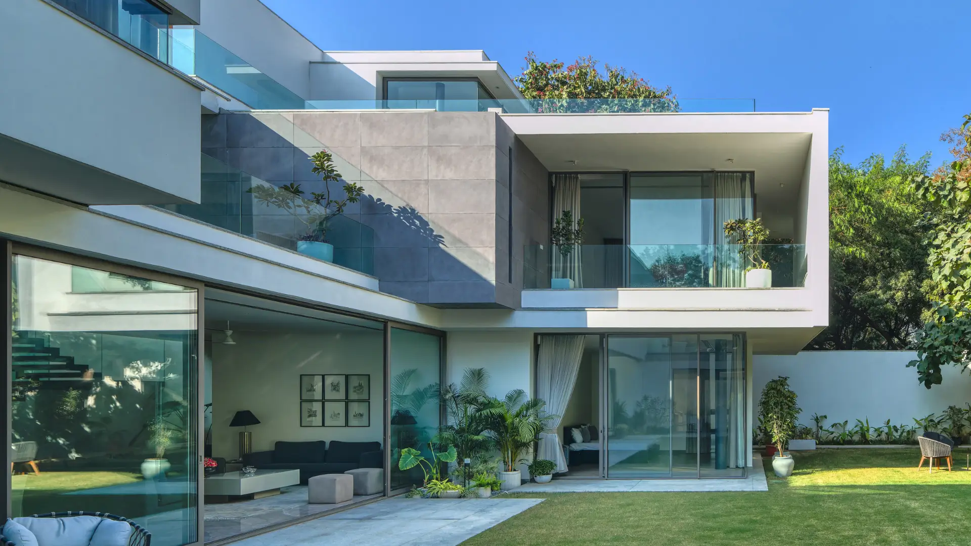 Aluminium System Windows vs. Normal Aluminium Windows 