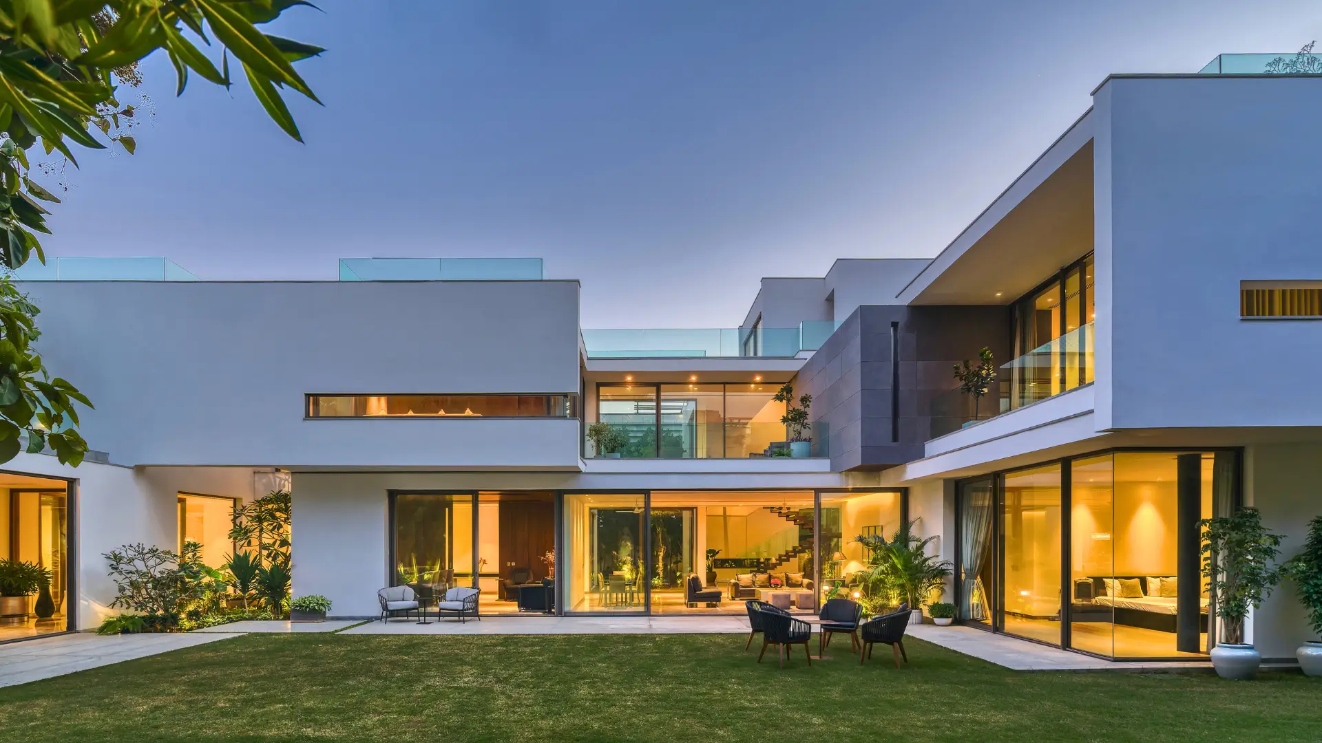 Top Aluminium Windows and Doors Design Trends in 2025: Minimalist to Futuristic Styles 1 Top Aluminium Windows and Doors Design Trends in 2025: Minimalist to Futuristic Styles