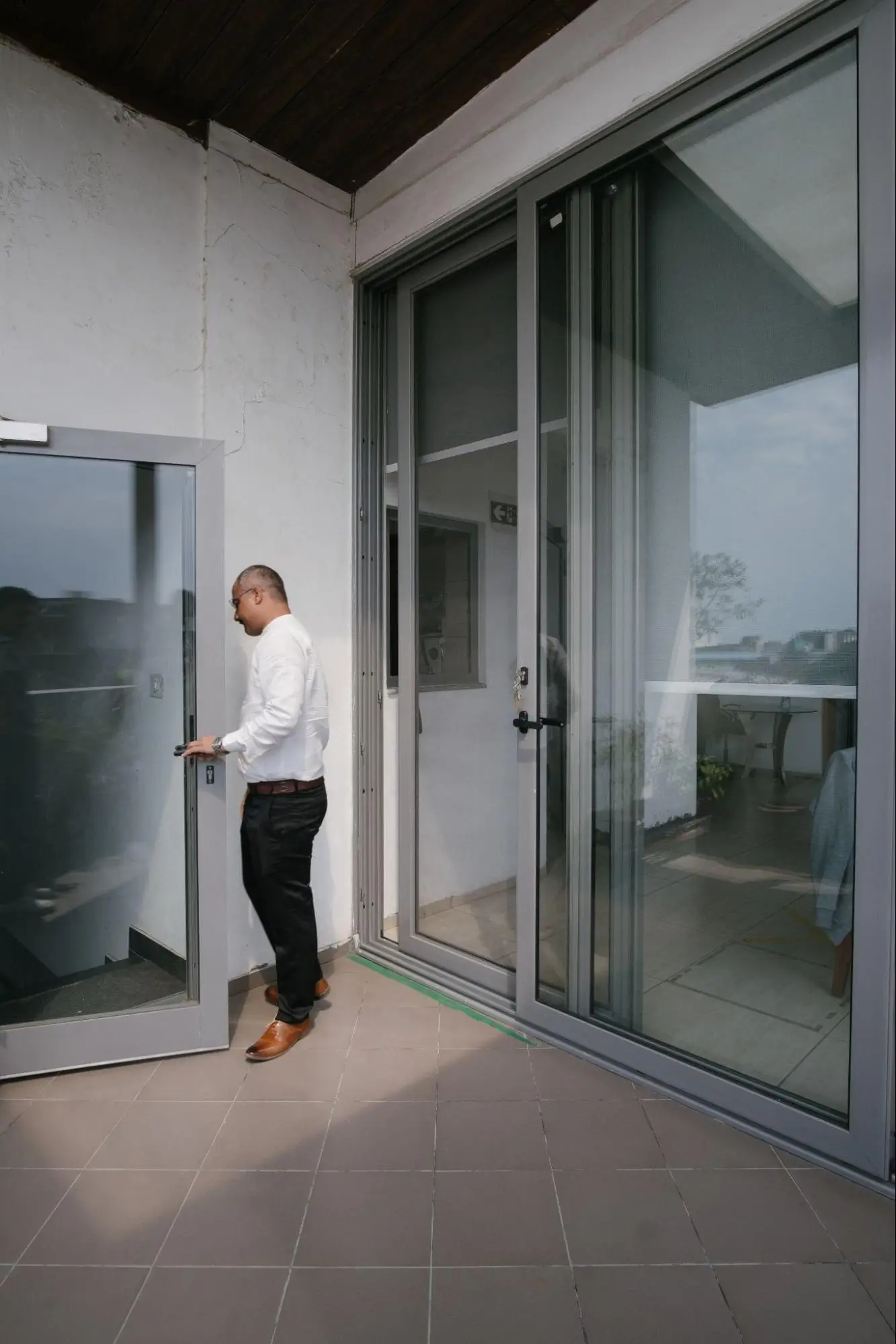 Slim Aluminium Sliding Door System