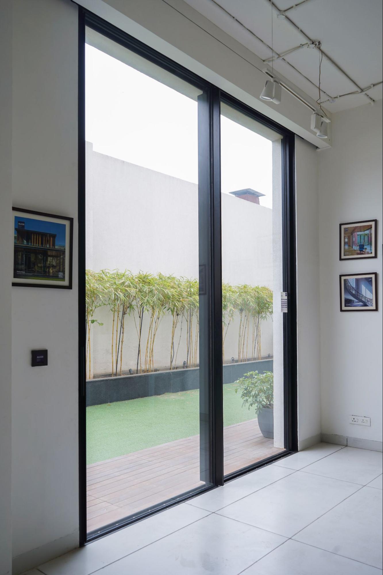 Minimal Window Systems