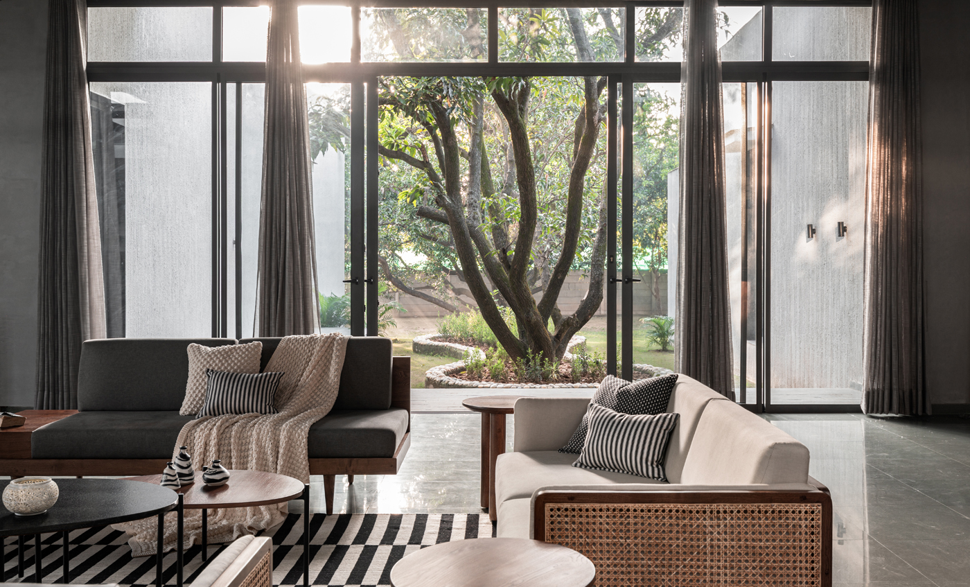 ALCOI’s Minimal Window Systems for Luxury Villas 