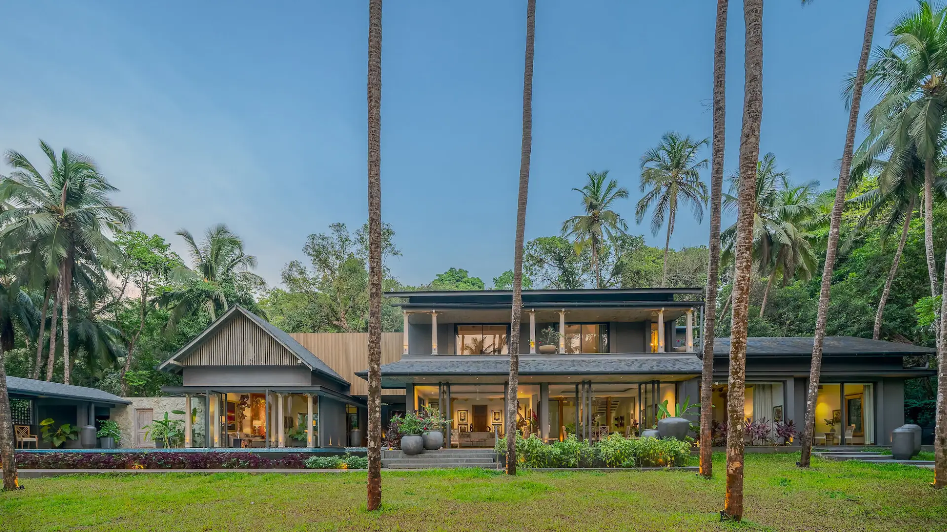 Aluminium Fenestration Systems for Coastal Homes: Corrosion-Resistant Solutions